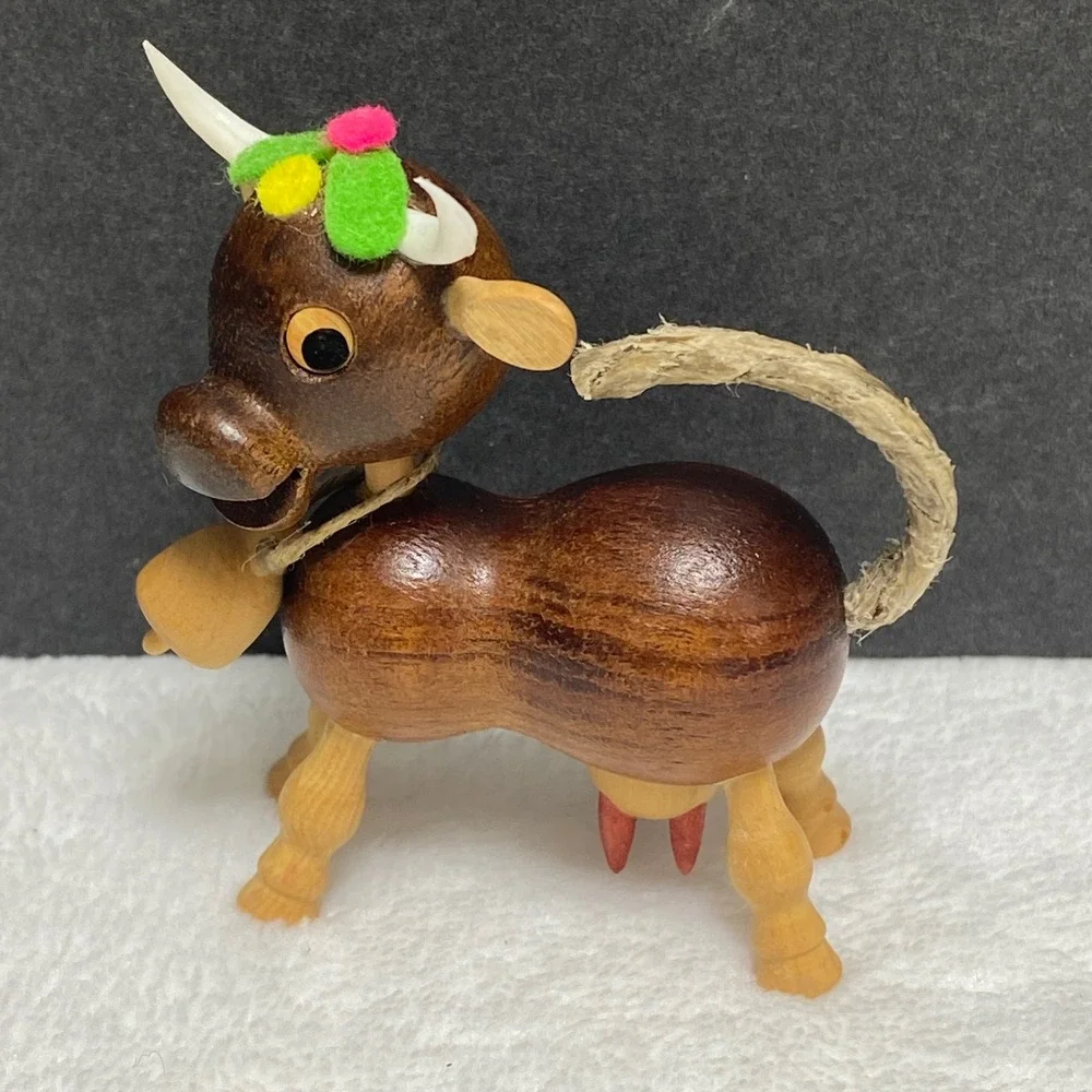 Goula charming wooden